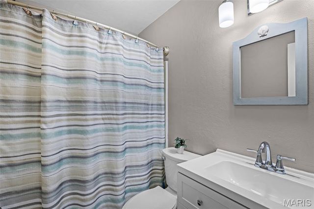 102 Toni Court, Collinsville, IL 62234