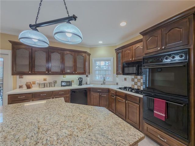 1514 Bruxton Court, Loganville, GA 30052