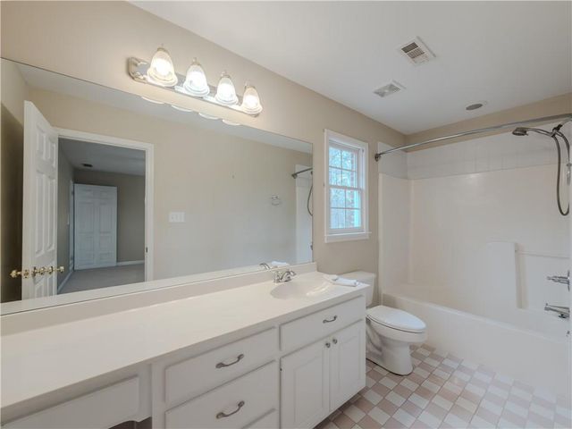 1514 Bruxton Court, Loganville, GA 30052