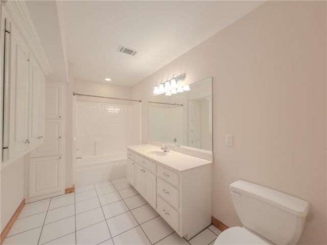 1514 Bruxton Court, Loganville, GA 30052