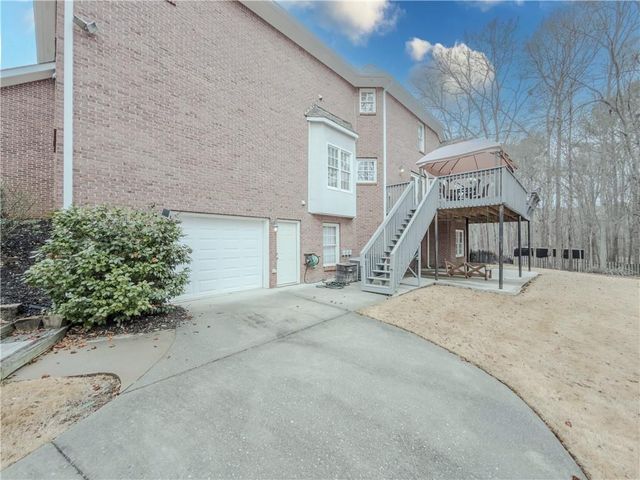 1514 Bruxton Court, Loganville, GA 30052