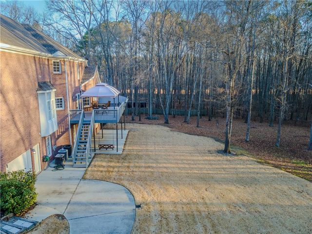 1514 Bruxton Court, Loganville, GA 30052