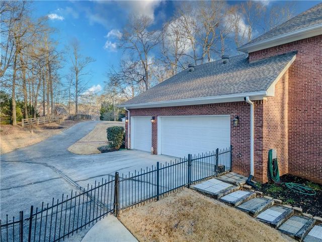 1514 Bruxton Court, Loganville, GA 30052