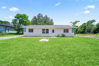 3203 28th ST SW, Lehigh Acres, FL 33976