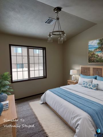 5932 S Whisper Creek Pl, Sioux Falls, SD 57108