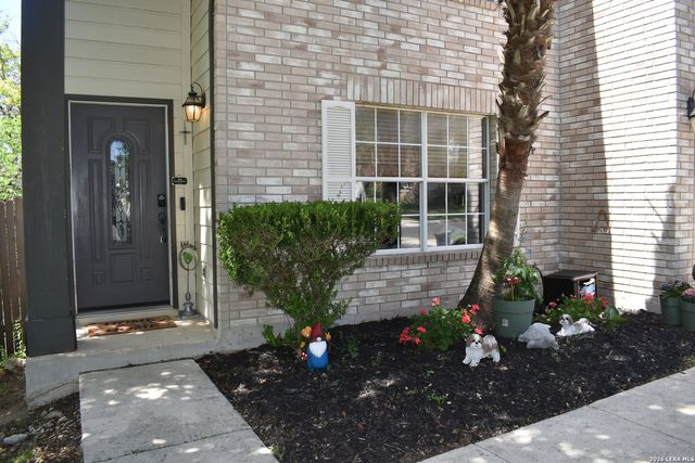 419 Clover, San Antonio, TX 78245