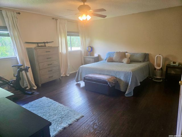419 Clover, San Antonio, TX 78245