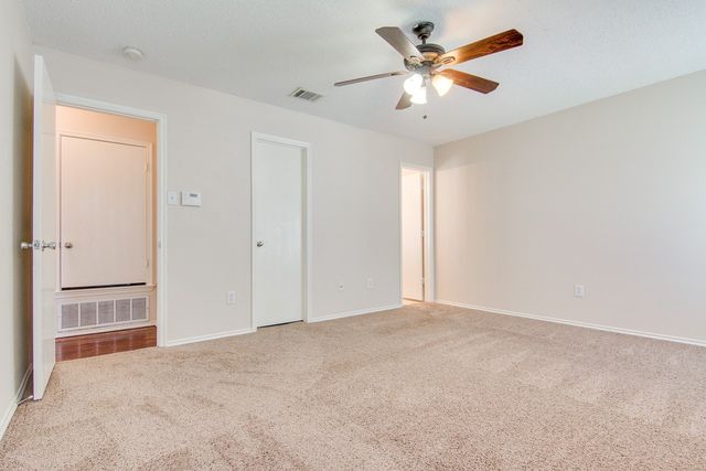 10720 Irish Glen Trail, Fort Worth, TX 76052