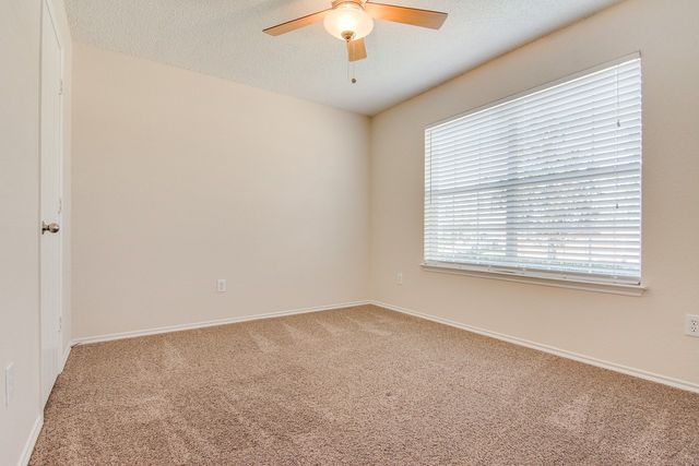 10720 Irish Glen Trail, Fort Worth, TX 76052