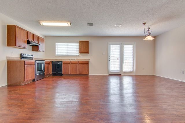 10720 Irish Glen Trail, Fort Worth, TX 76052