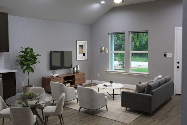 1115 Charlies Street, Commerce, TX 75428