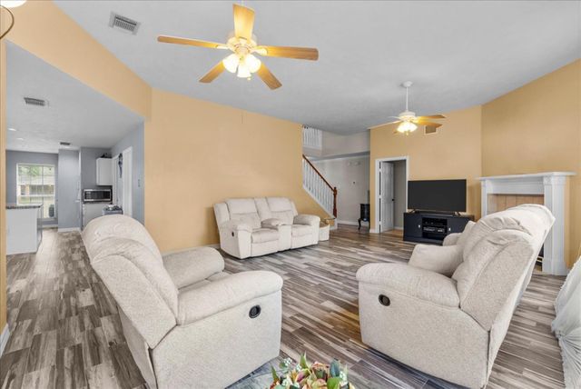 2112 Indian Blanket Drive, League City, TX 77573