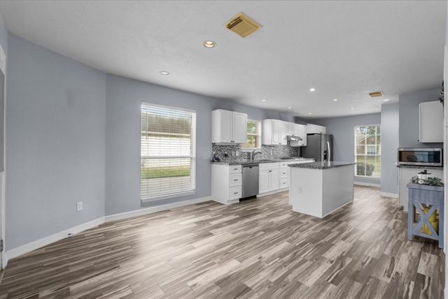 2112 Indian Blanket Drive, League City, TX 77573