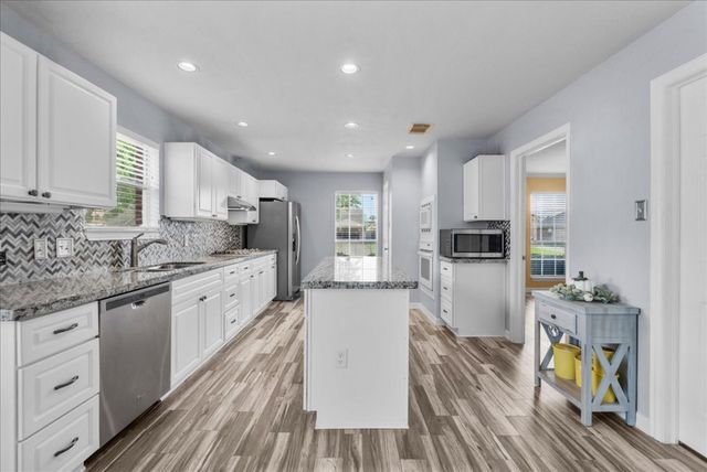 2112 Indian Blanket Drive, League City, TX 77573