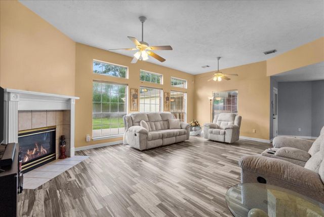 2112 Indian Blanket Drive, League City, TX 77573
