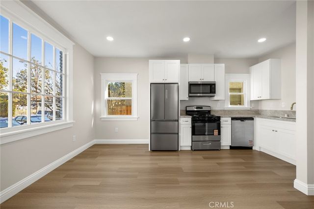 1822 E 2nd 11, Long Beach, CA 90802