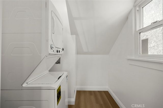 1822 E 2nd 11, Long Beach, CA 90802