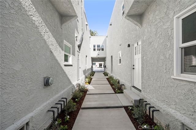 1822 E 2nd 11, Long Beach, CA 90802