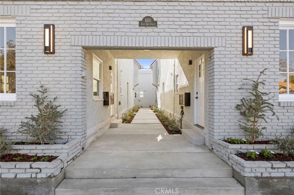 1822 E 2nd 11, Long Beach, CA 90802