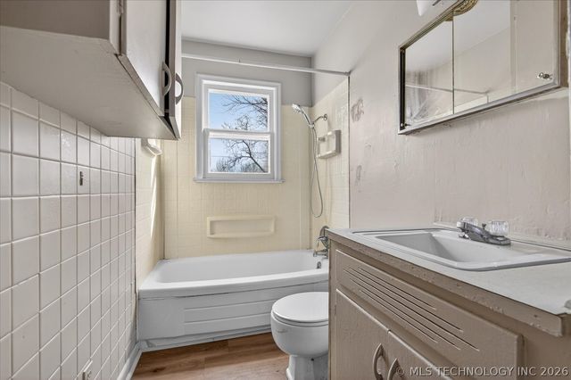 116 NW Cass, Bartlesville, OK 74003