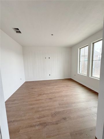 2405 Blessed St, Corpus Christi, TX 78418