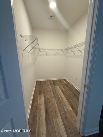 211 Mill Pond Way 25, Eatontown, NJ 07724