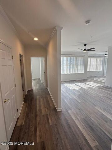 211 Mill Pond Way 25, Eatontown, NJ 07724