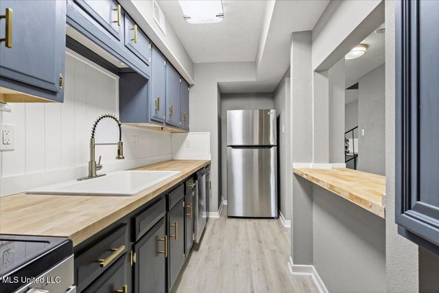 2501 Gulf Avenue, 18, Gulfport, MS 39501