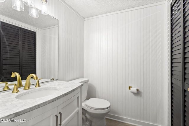 2501 Gulf Avenue, 18, Gulfport, MS 39501