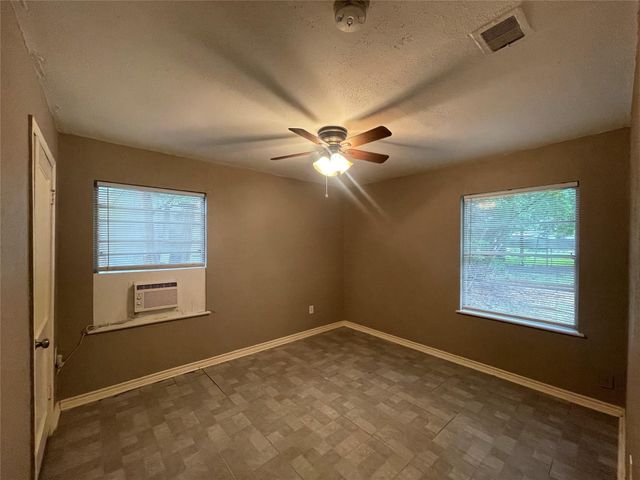 5314 Dewberry Street, Houston, TX 77021