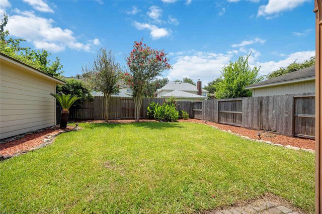 123 Pallins Way, League City, TX 77573