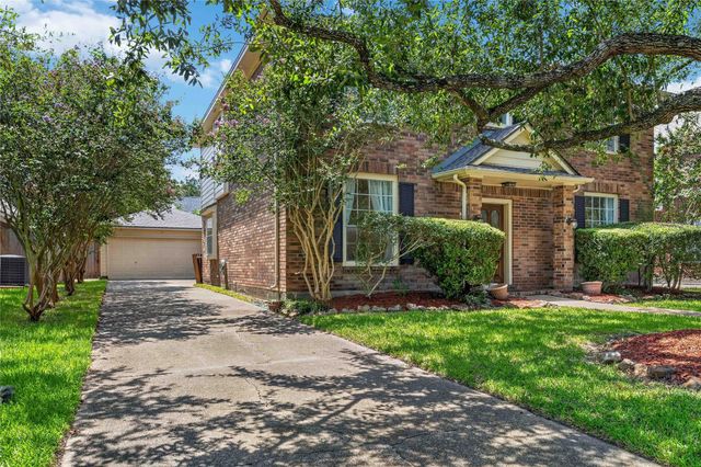 123 Pallins Way, League City, TX 77573