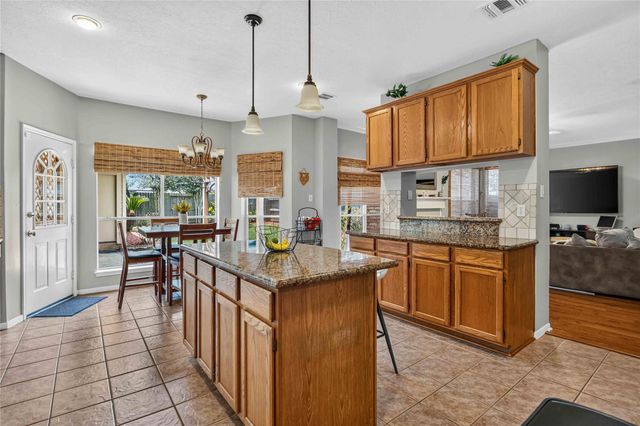 123 Pallins Way, League City, TX 77573