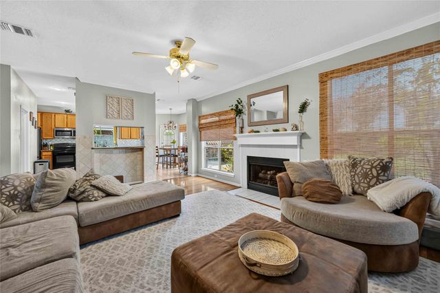 123 Pallins Way, League City, TX 77573