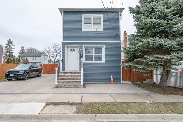 140 Galvani Street, Copiague, NY 11726