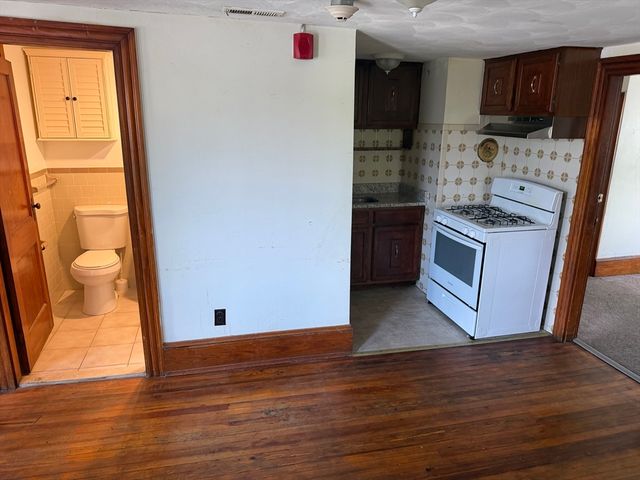 1508 Central St 6, Stoughton, MA 02072