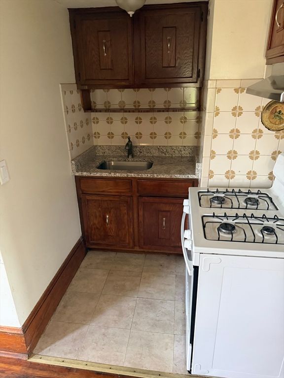 1508 Central St 6, Stoughton, MA 02072