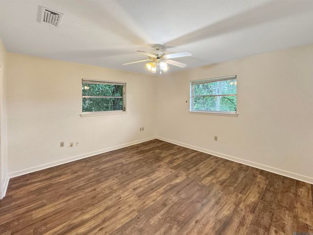 3147 Torrance Dr, Baton Rouge, LA 70809