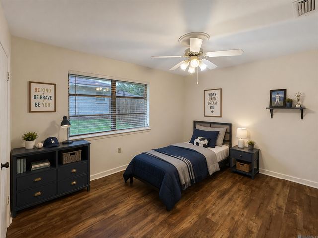 3147 Torrance Dr, Baton Rouge, LA 70809