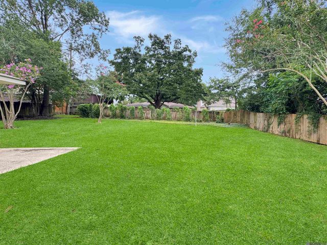 3147 Torrance Dr, Baton Rouge, LA 70809