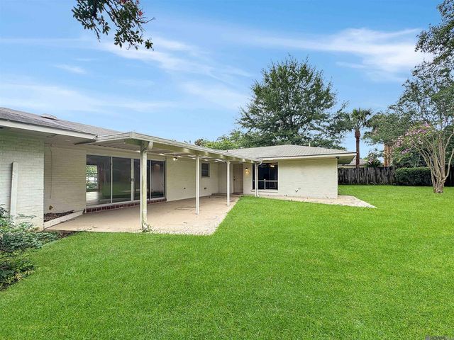 3147 Torrance Dr, Baton Rouge, LA 70809