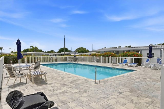 633 54TH WAY SOUTH WAY S, Gulfport, FL 33707