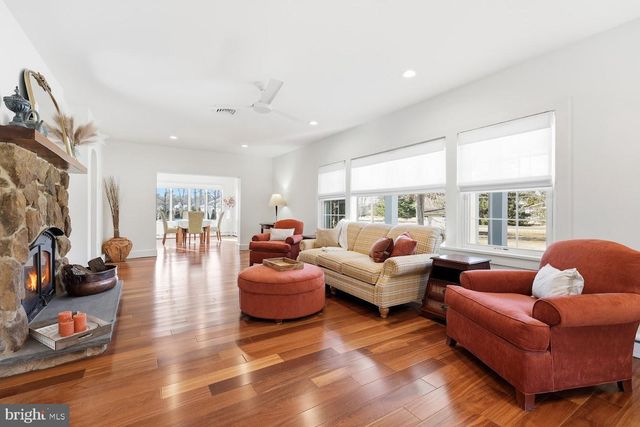 862 CENTRAL AVE, Hammonton, NJ 08037