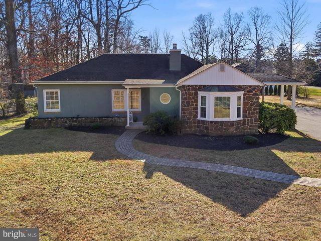 862 CENTRAL AVE, Hammonton, NJ 08037