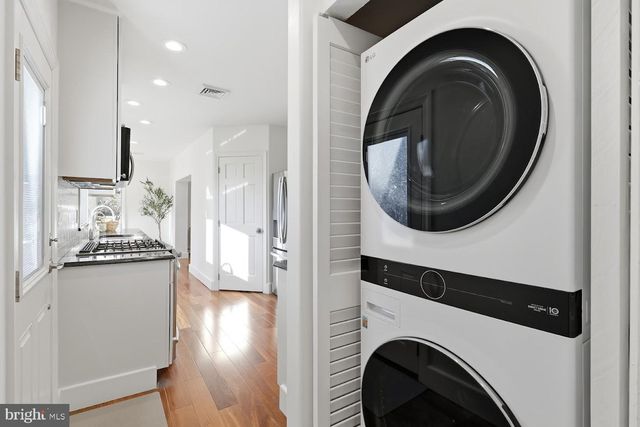 862 CENTRAL AVE, Hammonton, NJ 08037