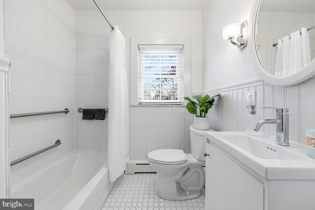 862 CENTRAL AVE, Hammonton, NJ 08037