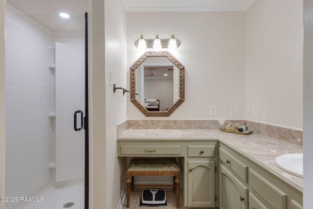 204 Larchwood Drive, Lafayette, LA 70503