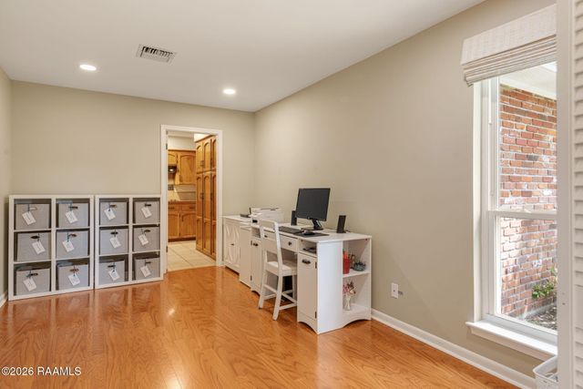 204 Larchwood Drive, Lafayette, LA 70503