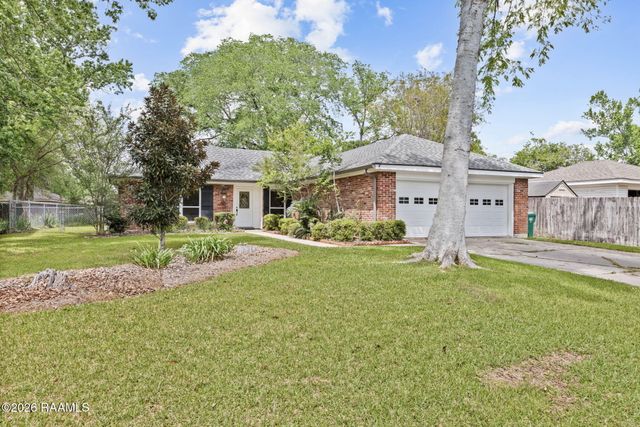 204 Larchwood Drive, Lafayette, LA 70503