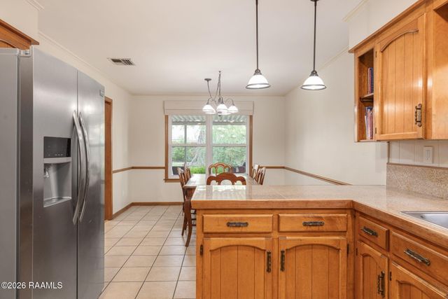 204 Larchwood Drive, Lafayette, LA 70503